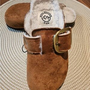 White Mountain Kids Brown Suede Slippers Size 13